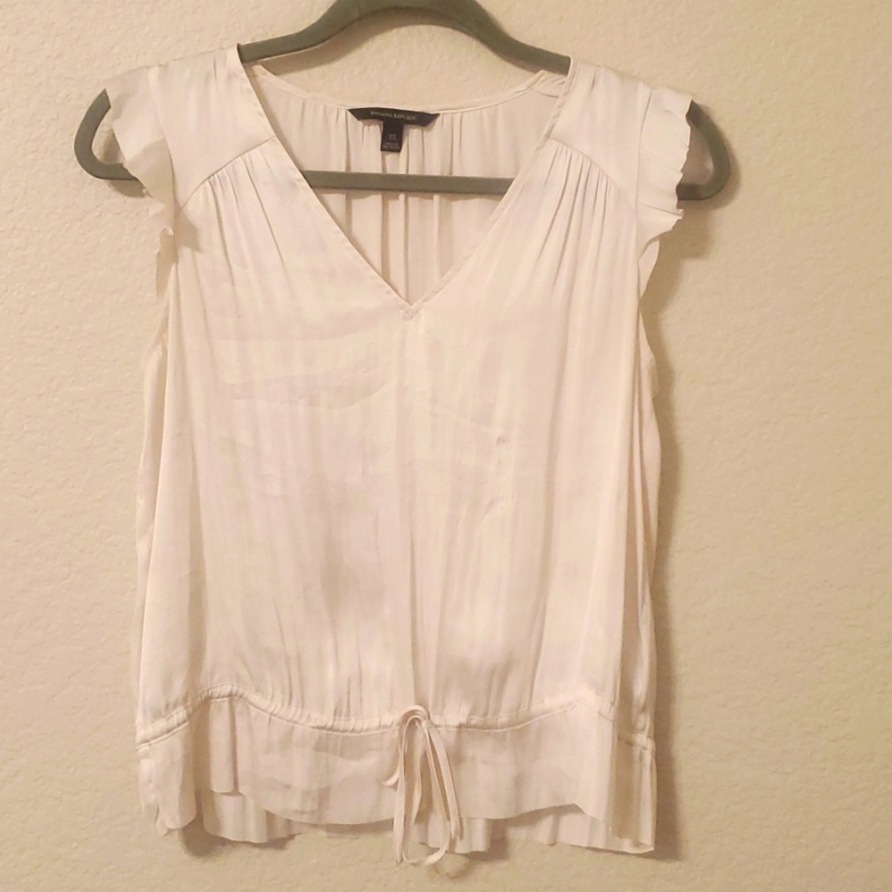 Banana Republic cream top size xs